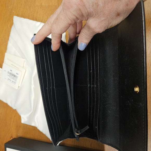 Gucci Monogram Wallet - Picture 5 of 8